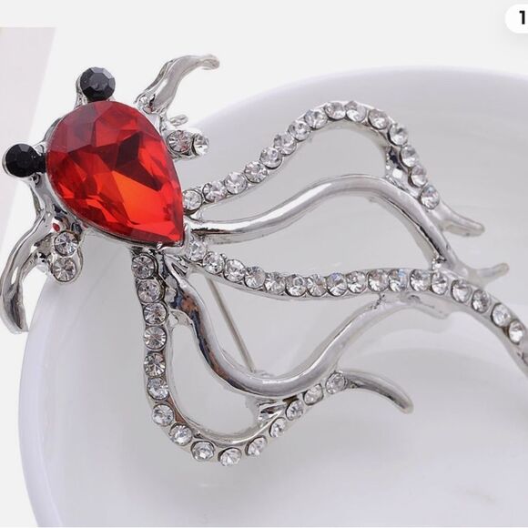 Vintage Silver and Red Crystal rhinestone goldfish tail octopus Brooch - Picture 1 of 4